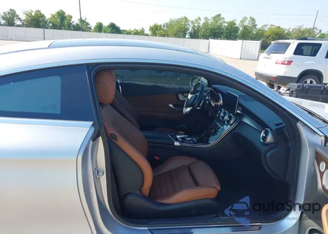 2017 Mercedes-Benz C 300 from USA, damaged, VIN WDDWJ4JB3HF444034